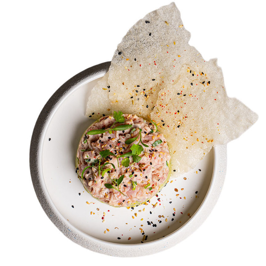Tuna gaucamole tartar with asian fusion
